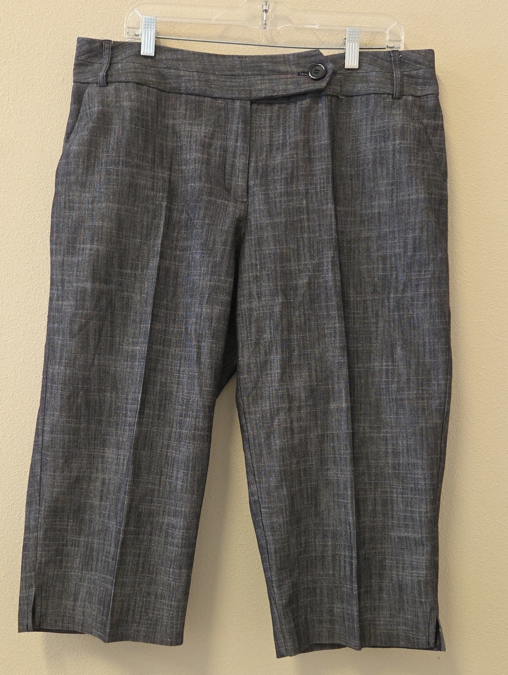 Courtenay Gray Textured Cropped Dress Pants with Flat Front.